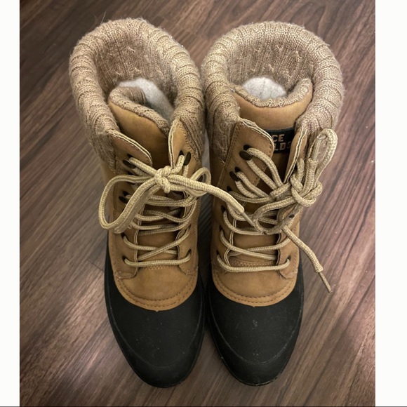 Ice Fields Sam Tan Lace Up Winter Boots - Picture 6 of 8